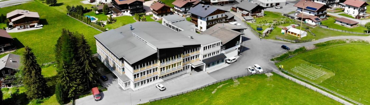 Schulgebäude_St. Jakob